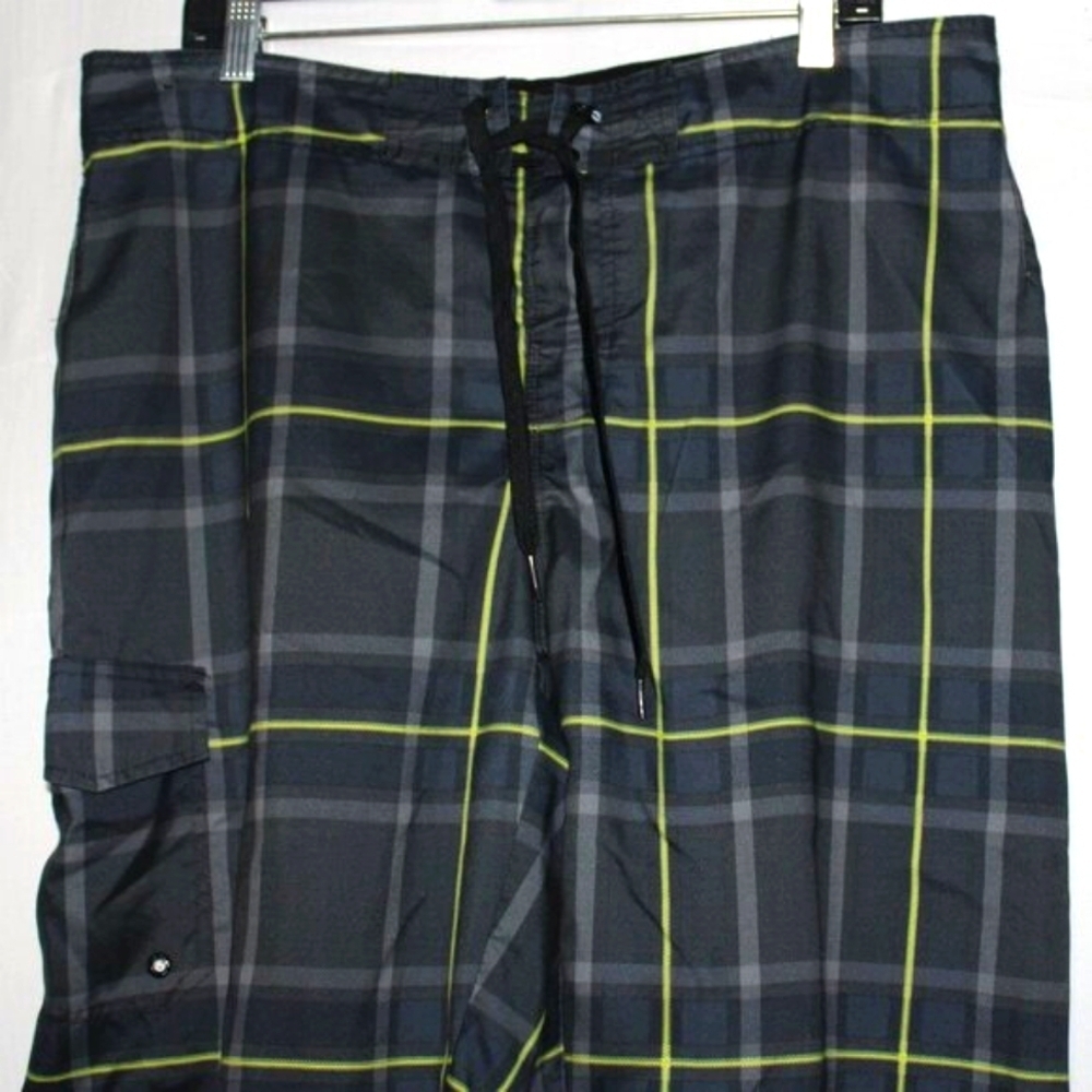 90s Retro Men's Plaid Board Shorts S-36 – Black & Neon Yellow, Cargo Pocket, D